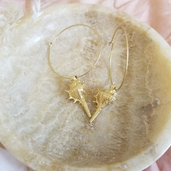 Triton Shell Hoops - Picture 6 of 6